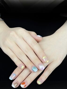 Colorful Pastel Cat Face Press-on Nail Art Set - Cute Multicolor Tips